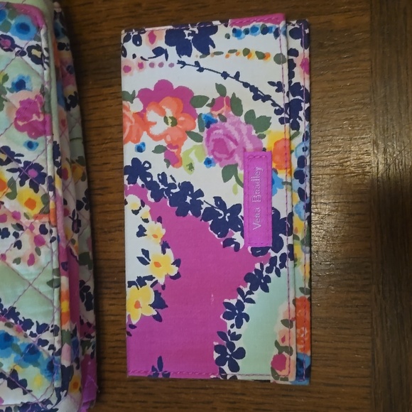 Vera Bradly purse wallet - new condition - Picture 5 of 5